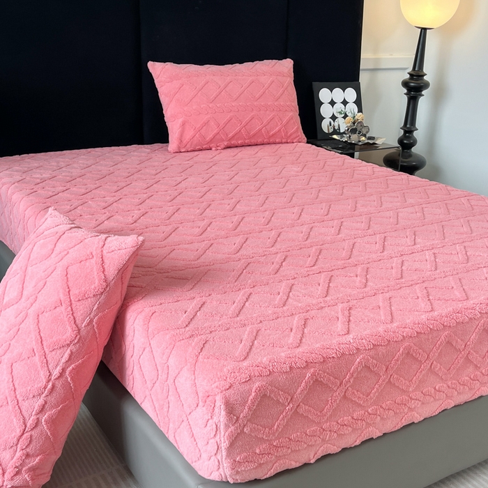 91家纺网 家纺一手货源 找家纺 米瑞娜 2025秋冬新款塔芙绒床笠跨境外贸单品尺寸齐全 玫红