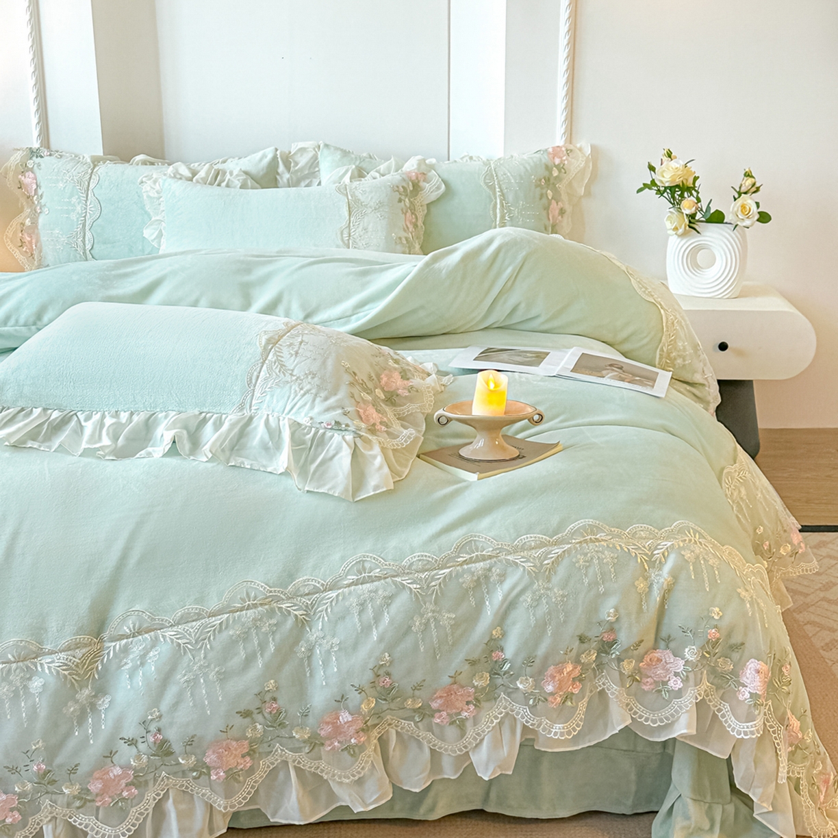 91家纺网 家纺一手货源 找家纺 （总）凯美家居 2025新款A类牛奶绒蕾丝刺绣四件套-锦上添花