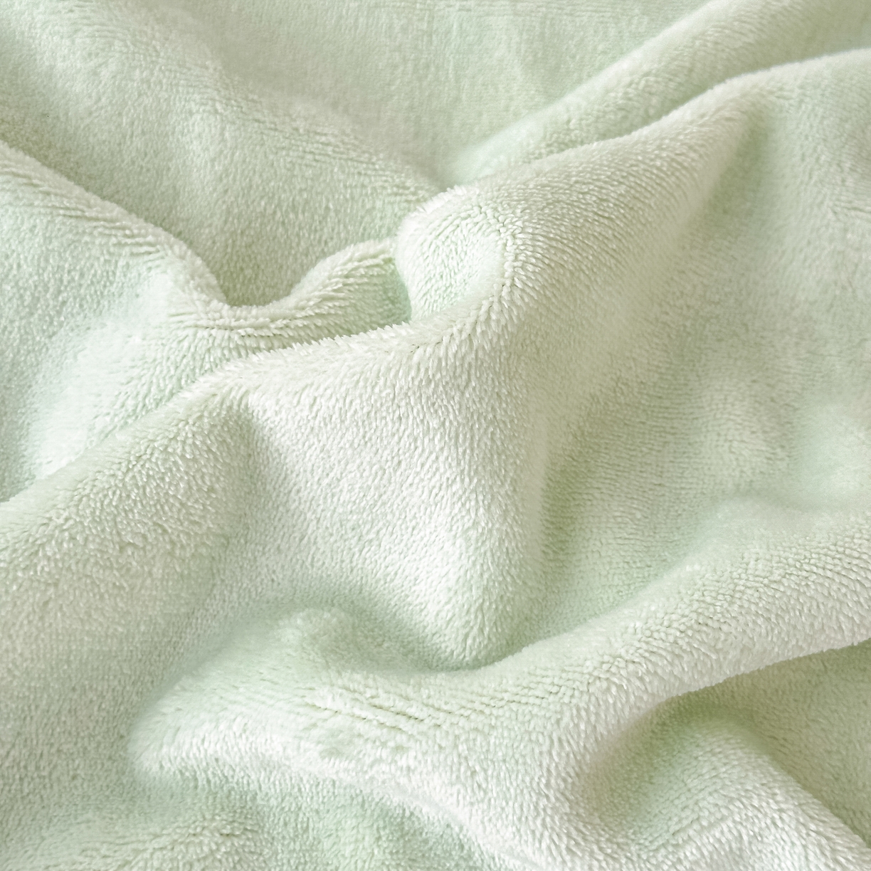 91家纺网 家纺一手货源 找家纺 凯美家居 2025新款A类牛奶绒蕾丝刺绣四件套-锦上添花 锦上添花-浅绿