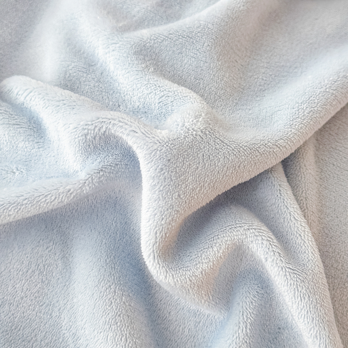 91家纺网 家纺一手货源 找家纺 凯美家居 2025新款A类牛奶绒蕾丝刺绣四件套-锦上添花 锦上添花-浅蓝