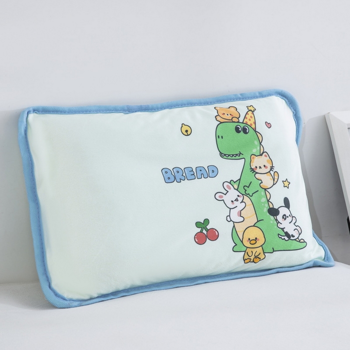 91家纺网 家纺一手货源 找家纺 大黄蜂家居家纺 2025新款秋冬水晶绒儿童包边定位枕套枕头枕芯 小恐龙