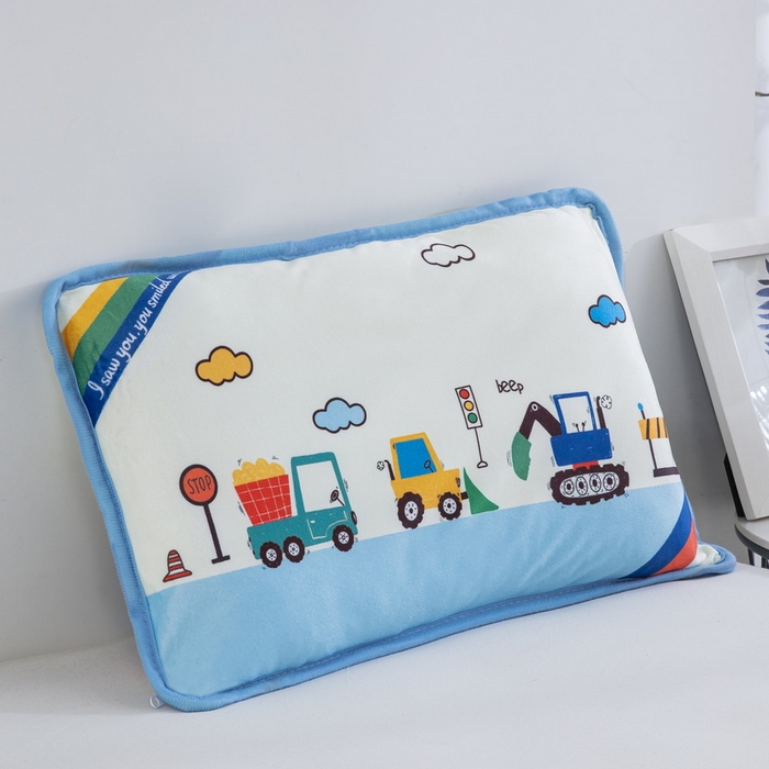 91家纺网 家纺一手货源 找家纺 大黄蜂家居家纺 2025新款秋冬水晶绒儿童包边定位枕套枕头枕芯 工程车队