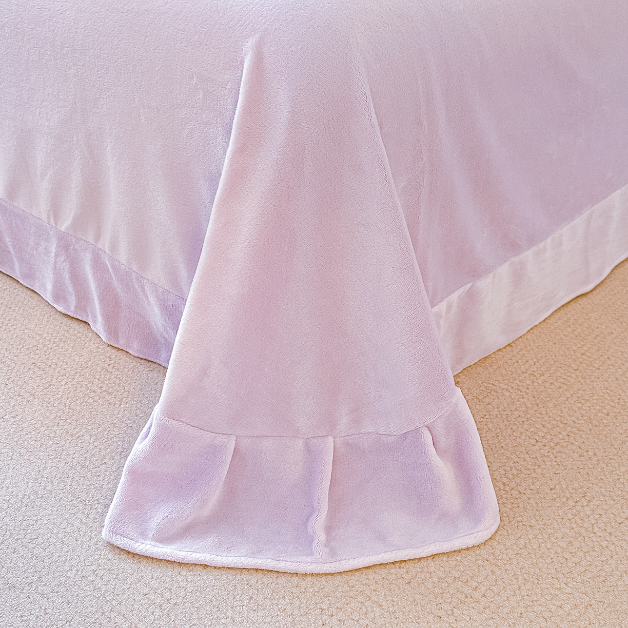 91家纺网 家纺一手货源 找家纺 凯美家居 2025新款A类牛奶绒蕾丝刺绣四件套-锦上添花 锦上添花-浅紫