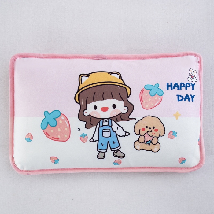 91家纺网 家纺一手货源 找家纺 大黄蜂家居家纺 2025新款秋冬水晶绒儿童包边定位枕套枕头枕芯 草莓女孩