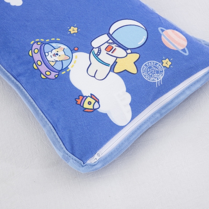 91家纺网 家纺一手货源 找家纺 大黄蜂家居家纺 2025新款秋冬水晶绒儿童包边定位枕套枕头枕芯 太空旅行