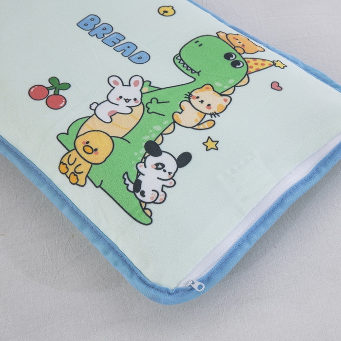 91家纺网 家纺一手货源 找家纺 大黄蜂家居家纺 2025新款秋冬水晶绒儿童包边定位枕套枕头枕芯 小恐龙