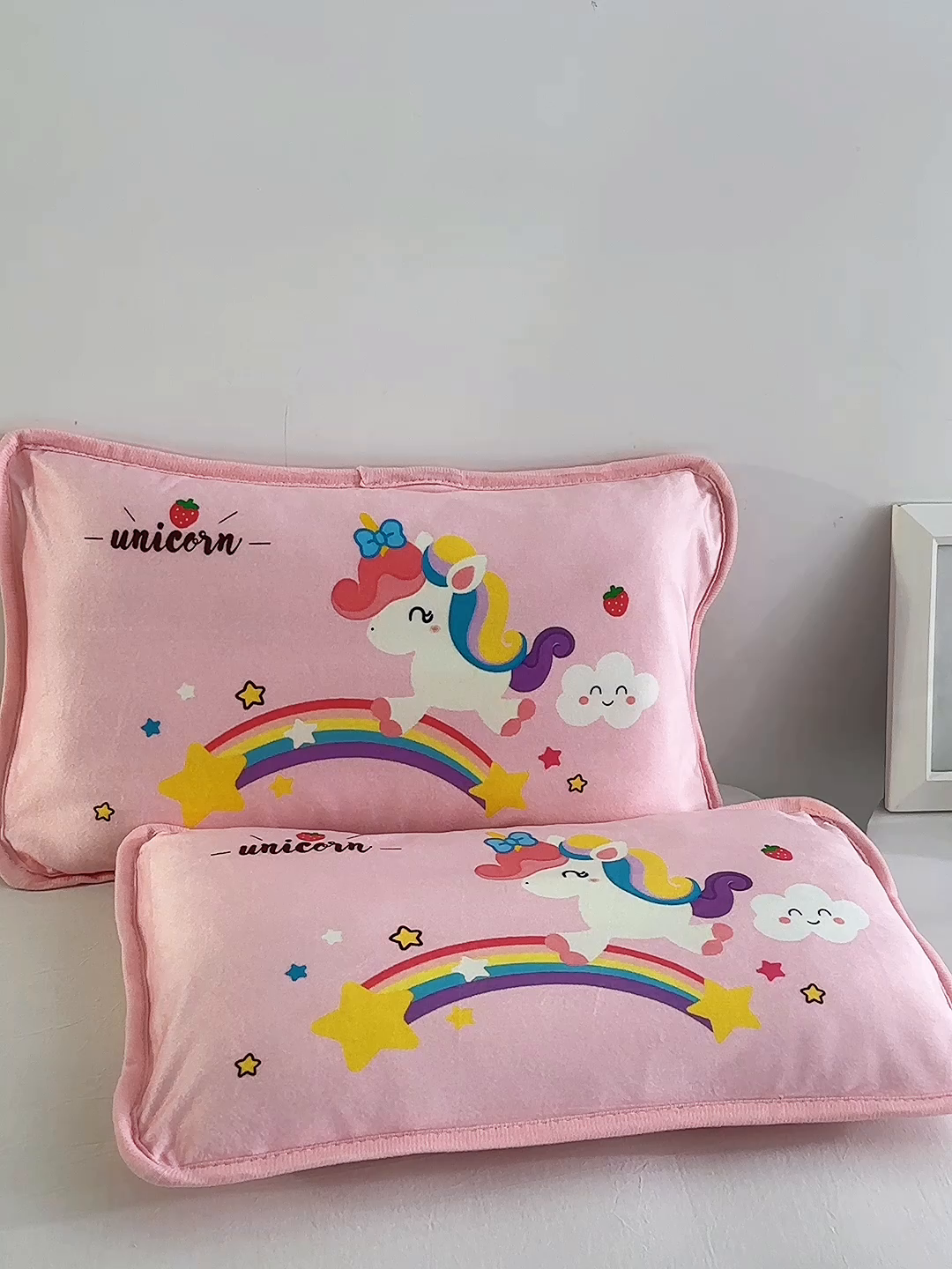 91家纺网 家纺一手货源 找家纺 大黄蜂家居家纺 2025新款秋冬水晶绒儿童包边定位枕套枕头枕芯 彩虹小马