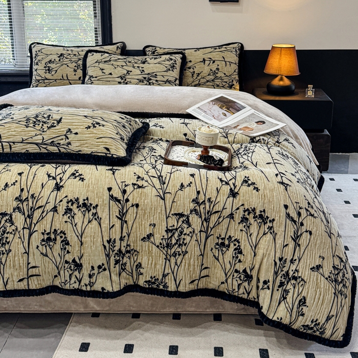 91家纺网 家纺一手货源 找家纺 诺梵家纺 2025新款兔毛绒包边 雕花绒四件套 青黛