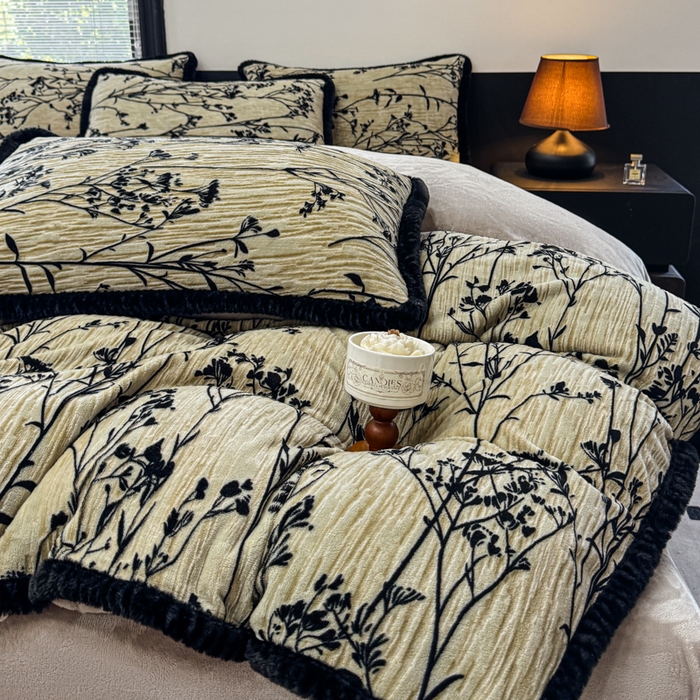 91家纺网 家纺一手货源 找家纺 诺梵家纺 2025新款兔毛绒包边 雕花绒四件套 青黛