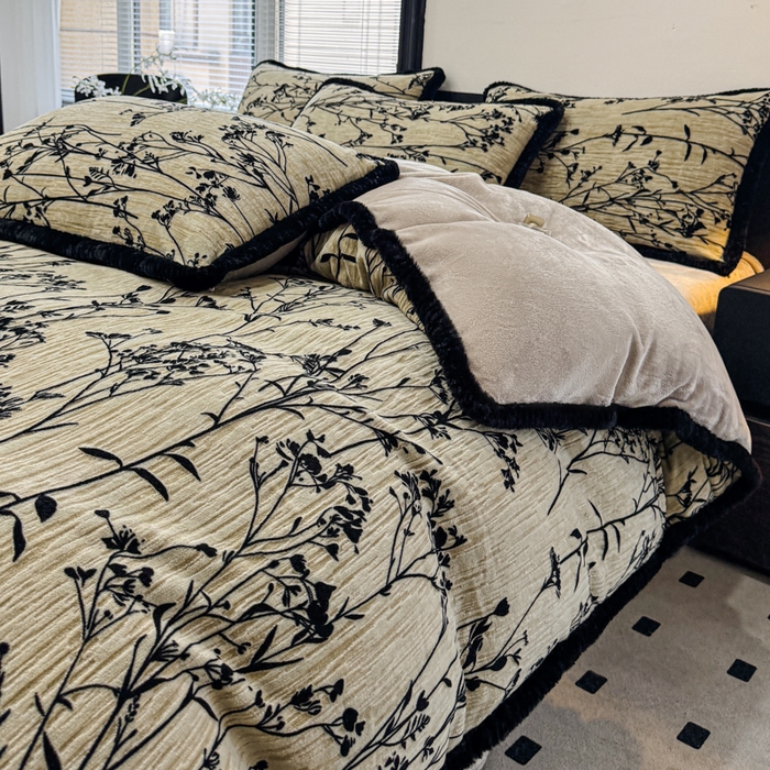 91家纺网 家纺一手货源 找家纺 诺梵家纺 2025新款兔毛绒包边 雕花绒四件套 青黛