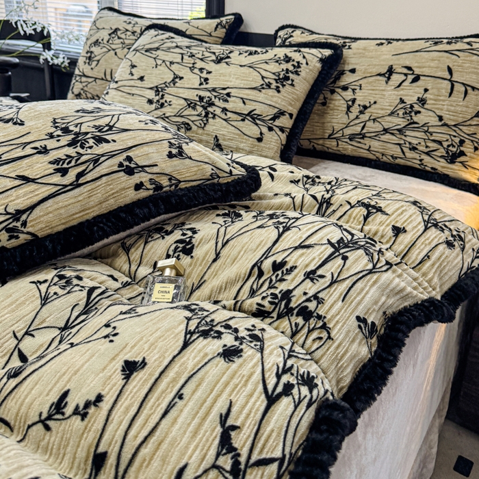 91家纺网 家纺一手货源 找家纺 诺梵家纺 2025新款兔毛绒包边 雕花绒四件套 青黛