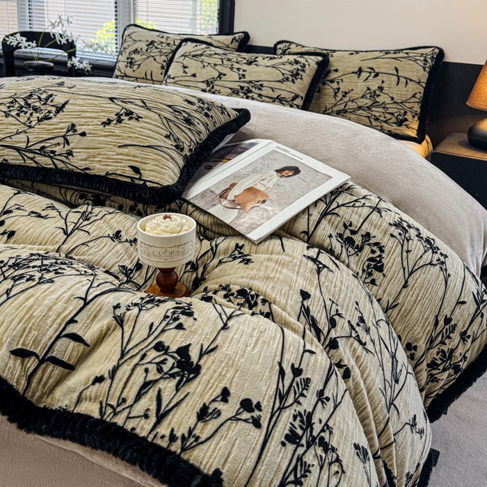 诺梵家纺 2025新款兔毛绒包边 雕花绒四件套 青黛