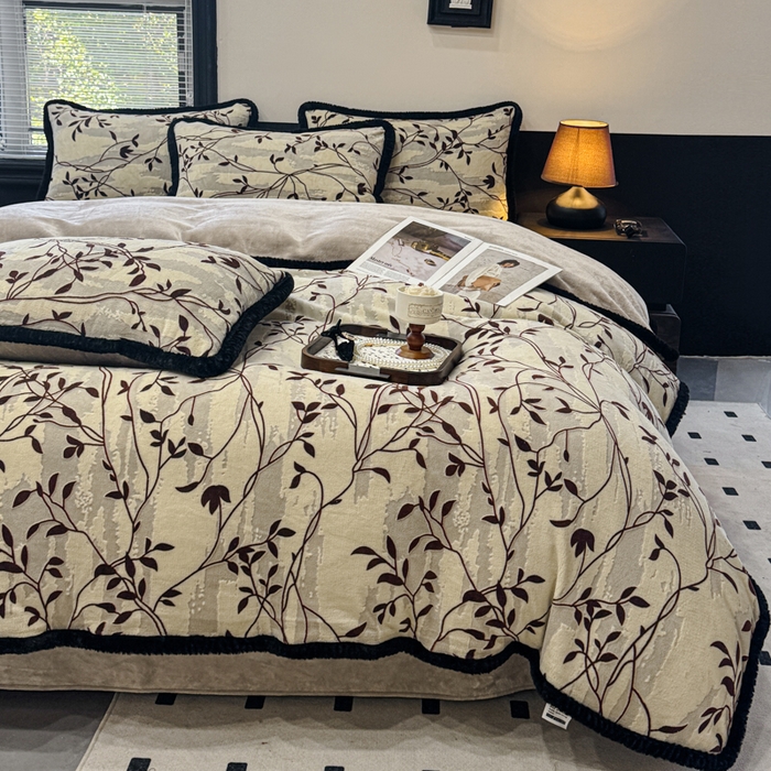 91家纺网 家纺一手货源 找家纺 诺梵家纺 2025新款兔毛绒包边 雕花绒四件套 苏乡