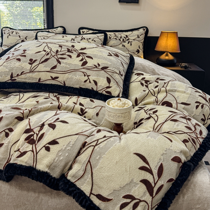 91家纺网 家纺一手货源 找家纺 诺梵家纺 2025新款兔毛绒包边 雕花绒四件套 苏乡