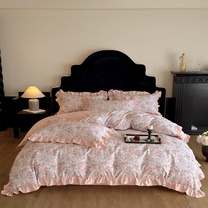 91家纺网 家纺一手货源 找家纺 慕晨 2025新款秋冬全棉纯棉加厚磨毛法式花边数码印简奢高级公主风四件套直播热卖 艾莉