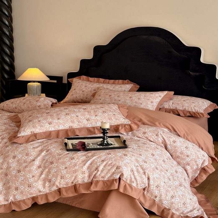 91家纺网 家纺一手货源 找家纺 慕晨 2025新款秋冬全棉纯棉加厚磨毛法式花边数码印简奢高级公主风四件套直播热卖 米朵