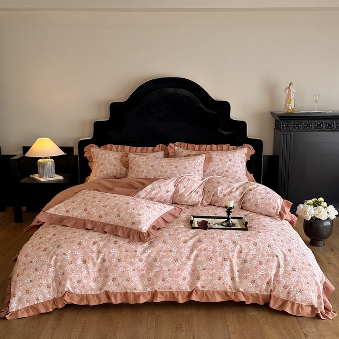 91家纺网 家纺一手货源 找家纺 慕晨 2025新款秋冬全棉纯棉加厚磨毛法式花边数码印简奢高级公主风四件套直播热卖 米朵