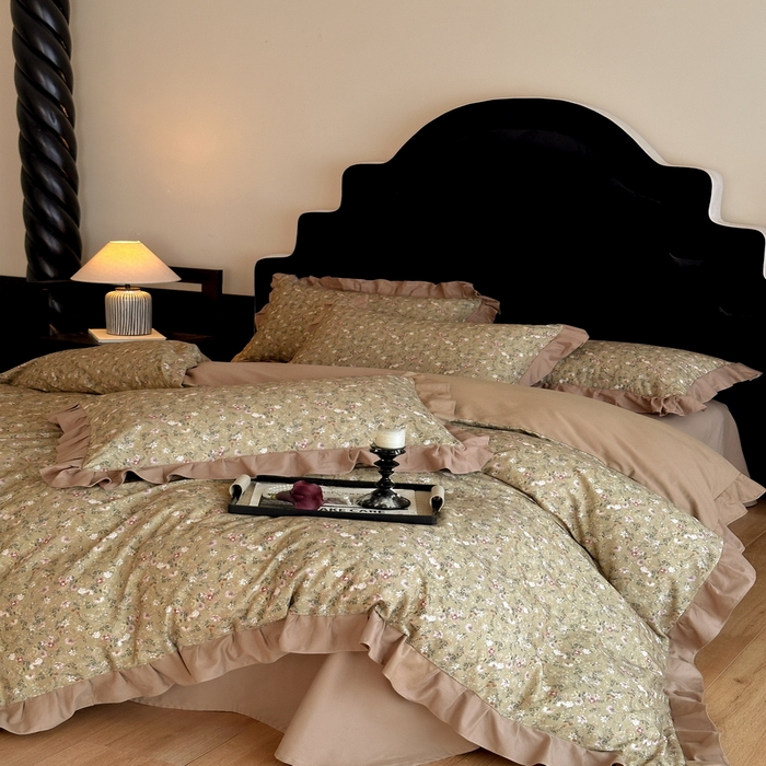 91家纺网 家纺一手货源 找家纺 慕晨 2025新款秋冬全棉纯棉加厚磨毛法式花边数码印简奢高级公主风四件套直播热卖 茵然