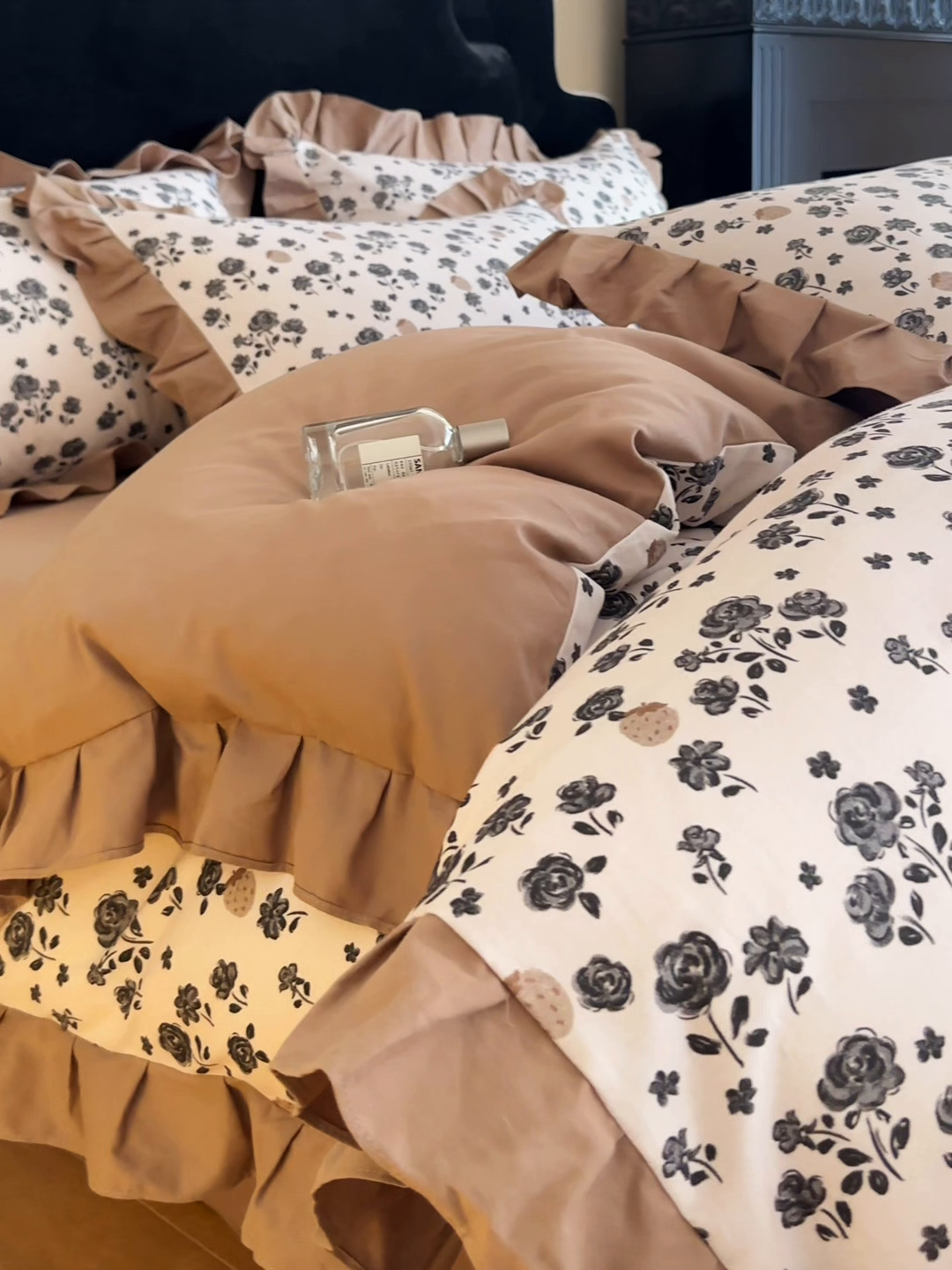 91家纺网 家纺一手货源 找家纺 慕晨 2025新款秋冬全棉纯棉加厚磨毛法式花边数码印简奢高级公主风四件套直播热卖 语堂