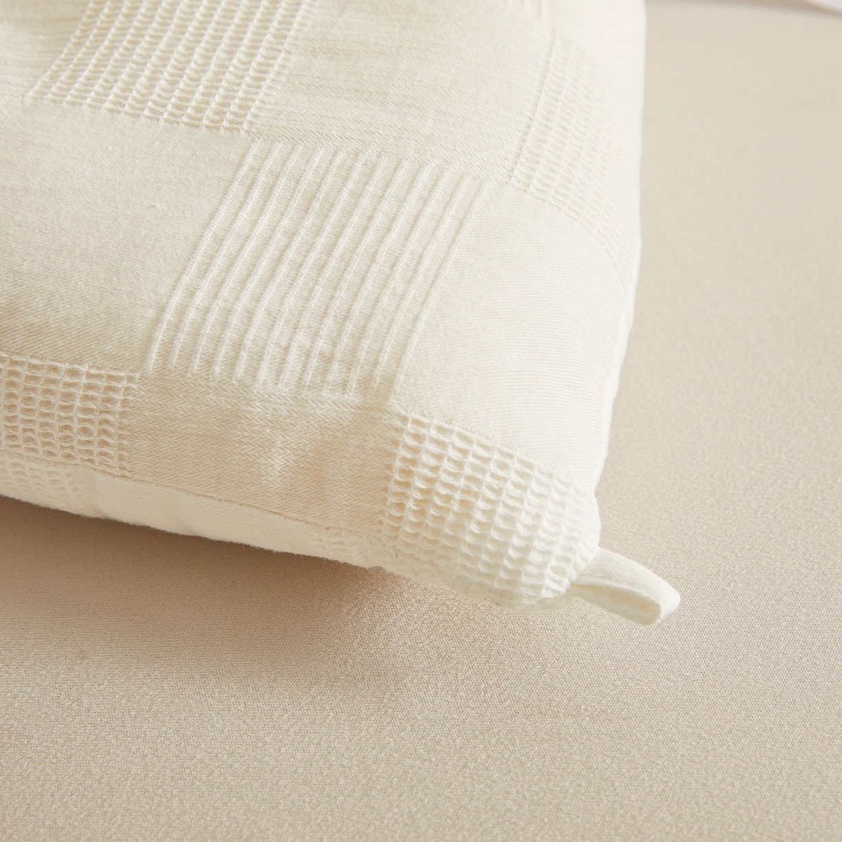 91家纺网 家纺一手货源 找家纺 初相识 2025新款全棉提花大豆被30%大豆纤维被华夫格纯棉被子被芯加厚冬被春秋被夏被 全棉提花素雅白