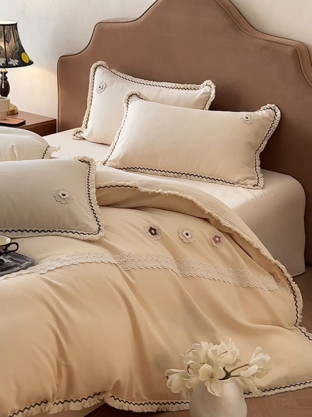 91家纺网 家纺一手货源 找家纺 （总）慕晨 2025新款小提花全棉磨毛四件套小清新花边公主风小碎花浪漫小红书直播热款