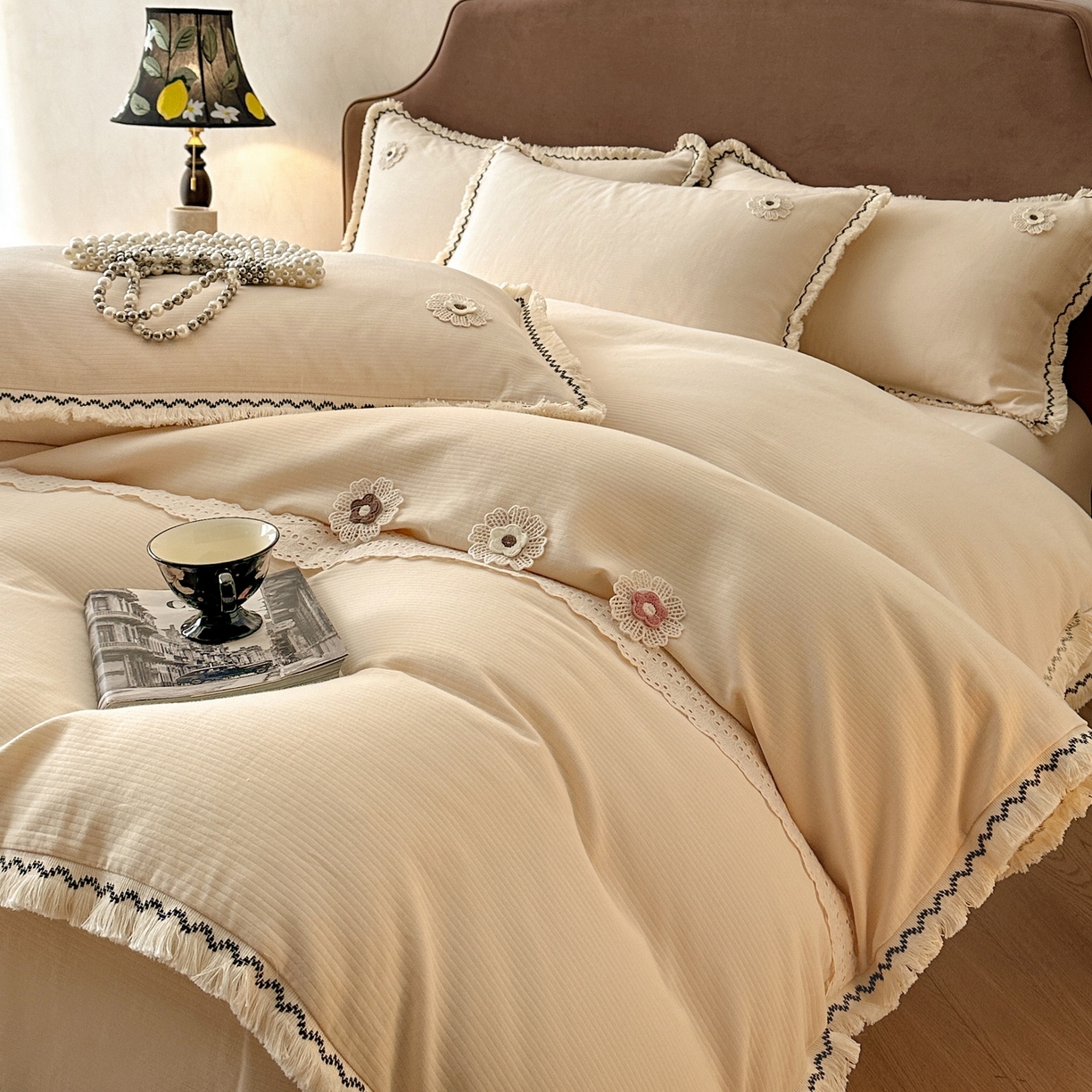 91家纺网 家纺一手货源 找家纺 （总）慕晨 2025新款小提花全棉磨毛四件套小清新花边公主风小碎花浪漫小红书直播热款