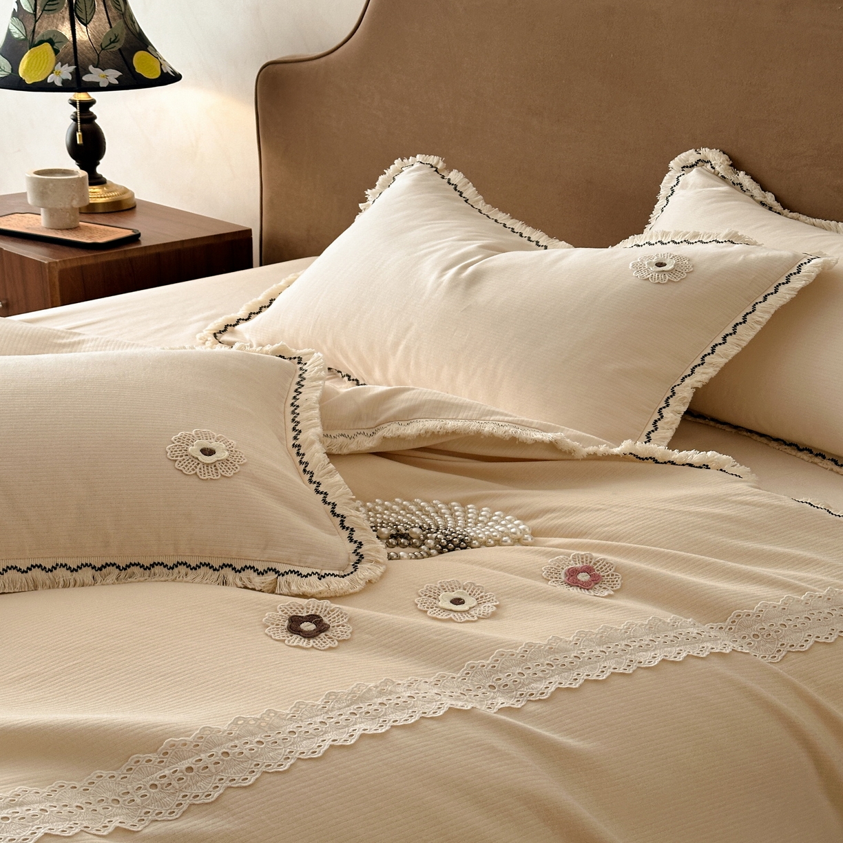 91家纺网 家纺一手货源 找家纺 （总）慕晨 2025新款小提花全棉磨毛四件套小清新花边公主风小碎花浪漫小红书直播热款