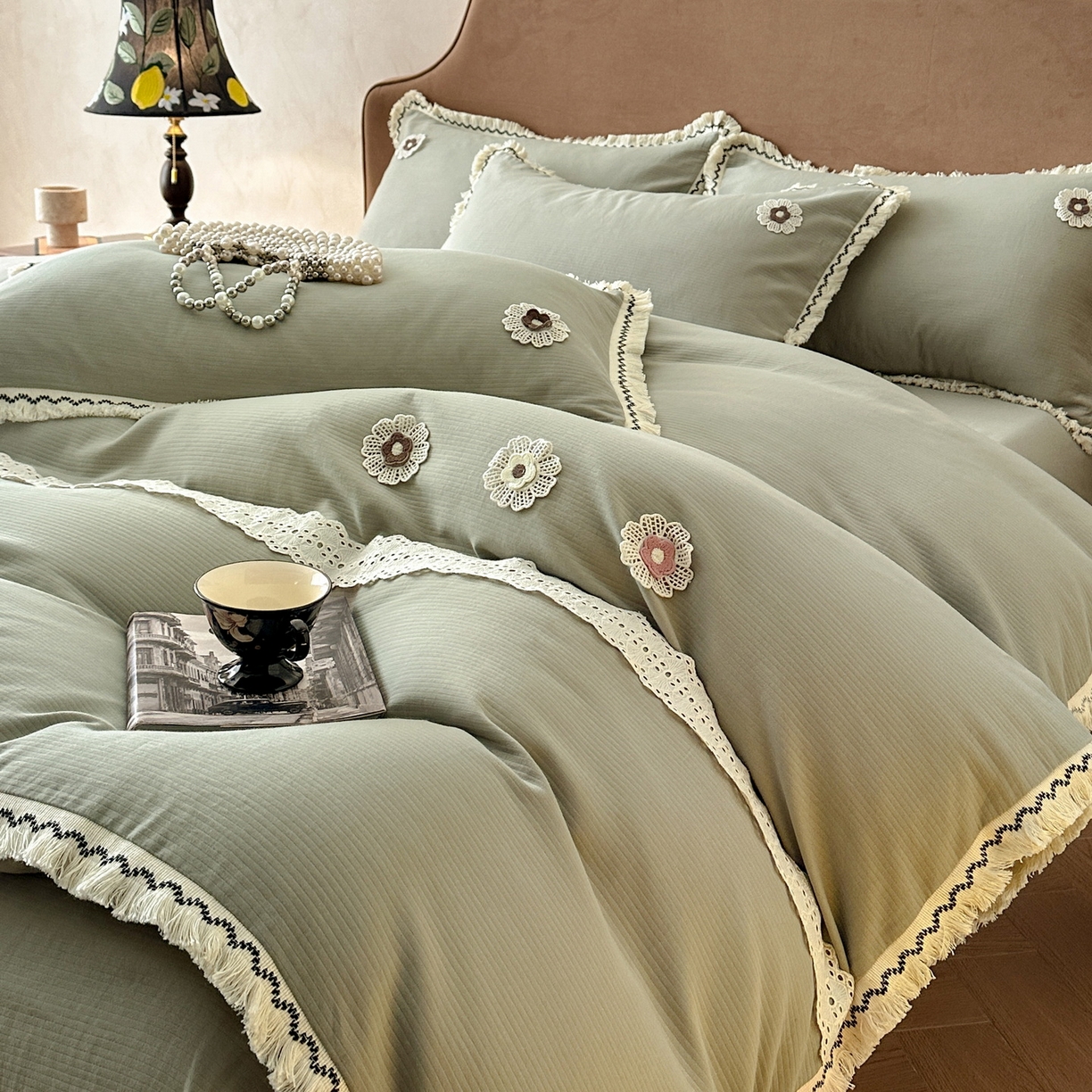 91家纺网 家纺一手货源 找家纺 慕晨 2025新款小提花全棉磨毛四件套小清新花边公主风小碎花浪漫小红书直播热款 薇尔-绿