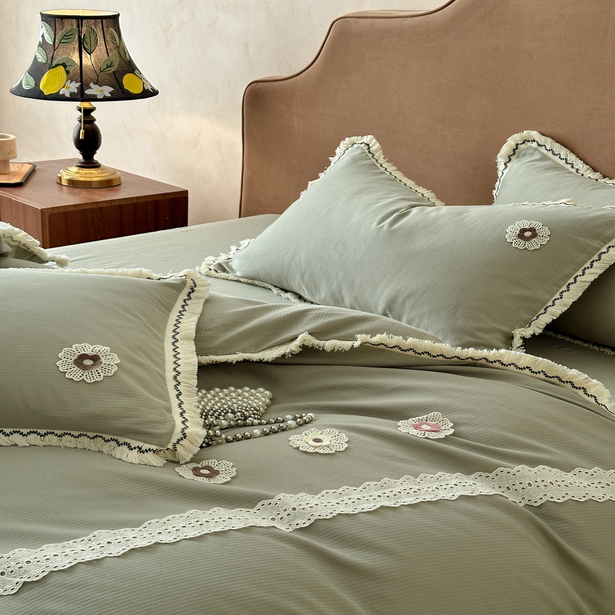 91家纺网 家纺一手货源 找家纺 慕晨 2025新款小提花全棉磨毛四件套小清新花边公主风小碎花浪漫小红书直播热款 薇尔-绿