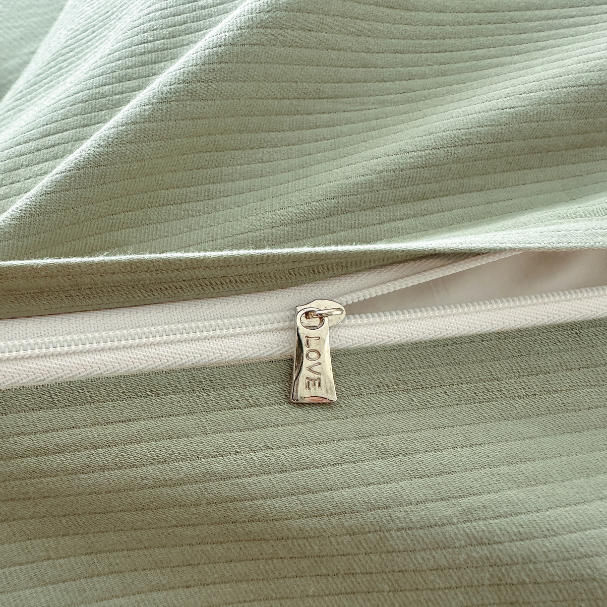 91家纺网 家纺一手货源 找家纺 慕晨 2025新款小提花全棉磨毛四件套小清新花边公主风小碎花浪漫小红书直播热款 薇尔-绿