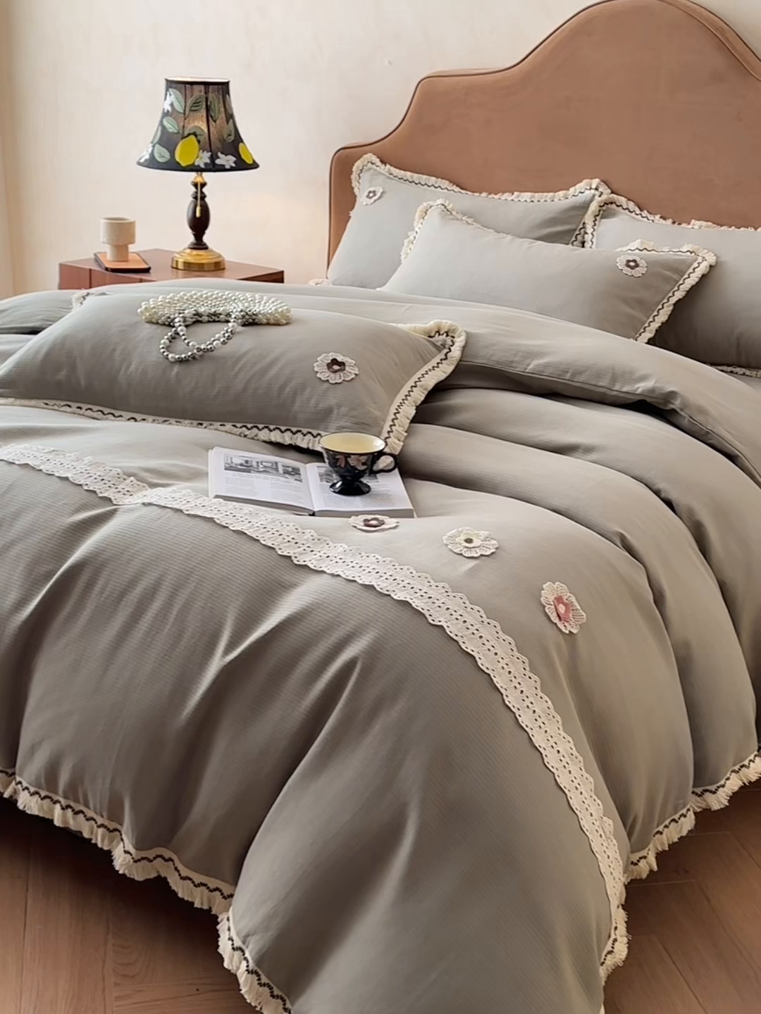 91家纺网 家纺一手货源 找家纺 慕晨 2025新款小提花全棉磨毛四件套小清新花边公主风小碎花浪漫小红书直播热款 薇尔-绿