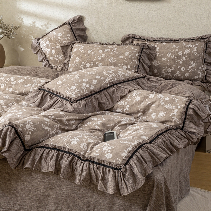 91家纺网 家纺一手货源 找家纺 大麦家纺 2025新款水洗亚麻花边四件套 锦瑟