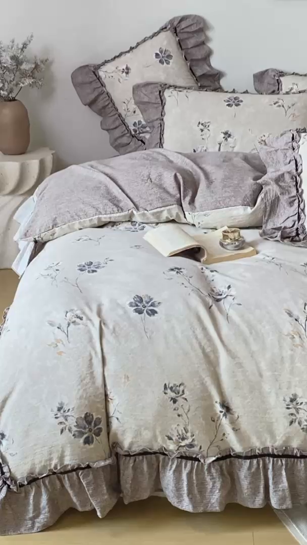 91家纺网 家纺一手货源 找家纺 大麦家纺 2025新款水洗亚麻花边四件套 浮生花语