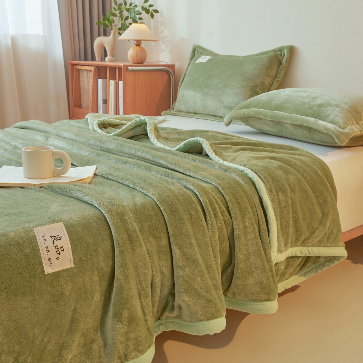 91家纺网 家纺一手货源 找家纺 缦吉 2025新款加厚牛奶绒双面四季多功能毛毯毯子 抹茶绿