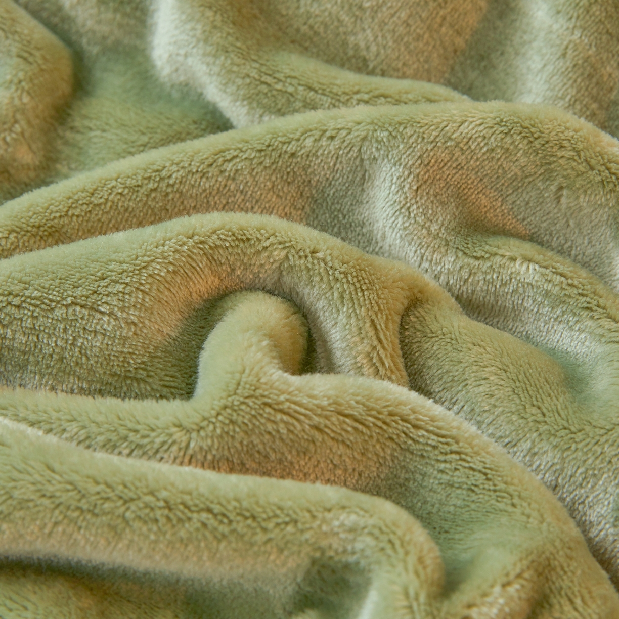 91家纺网 家纺一手货源 找家纺 缦吉 2025新款加厚牛奶绒双面四季多功能毛毯毯子 抹茶绿