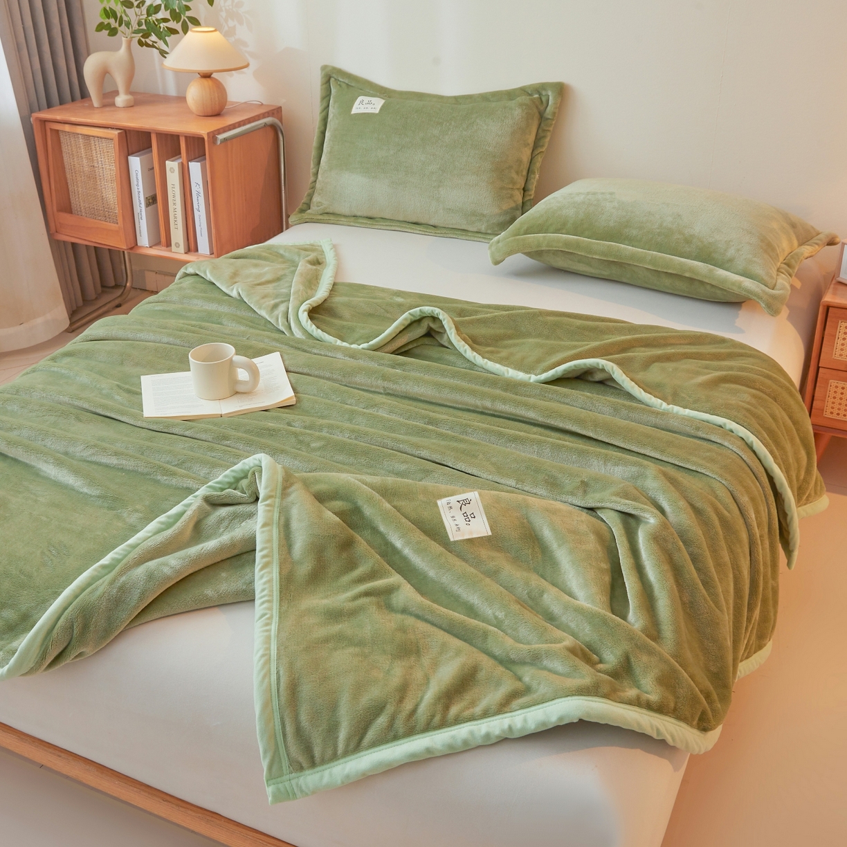 91家纺网 家纺一手货源 找家纺 缦吉 2025新款加厚牛奶绒双面四季多功能毛毯毯子 抹茶绿