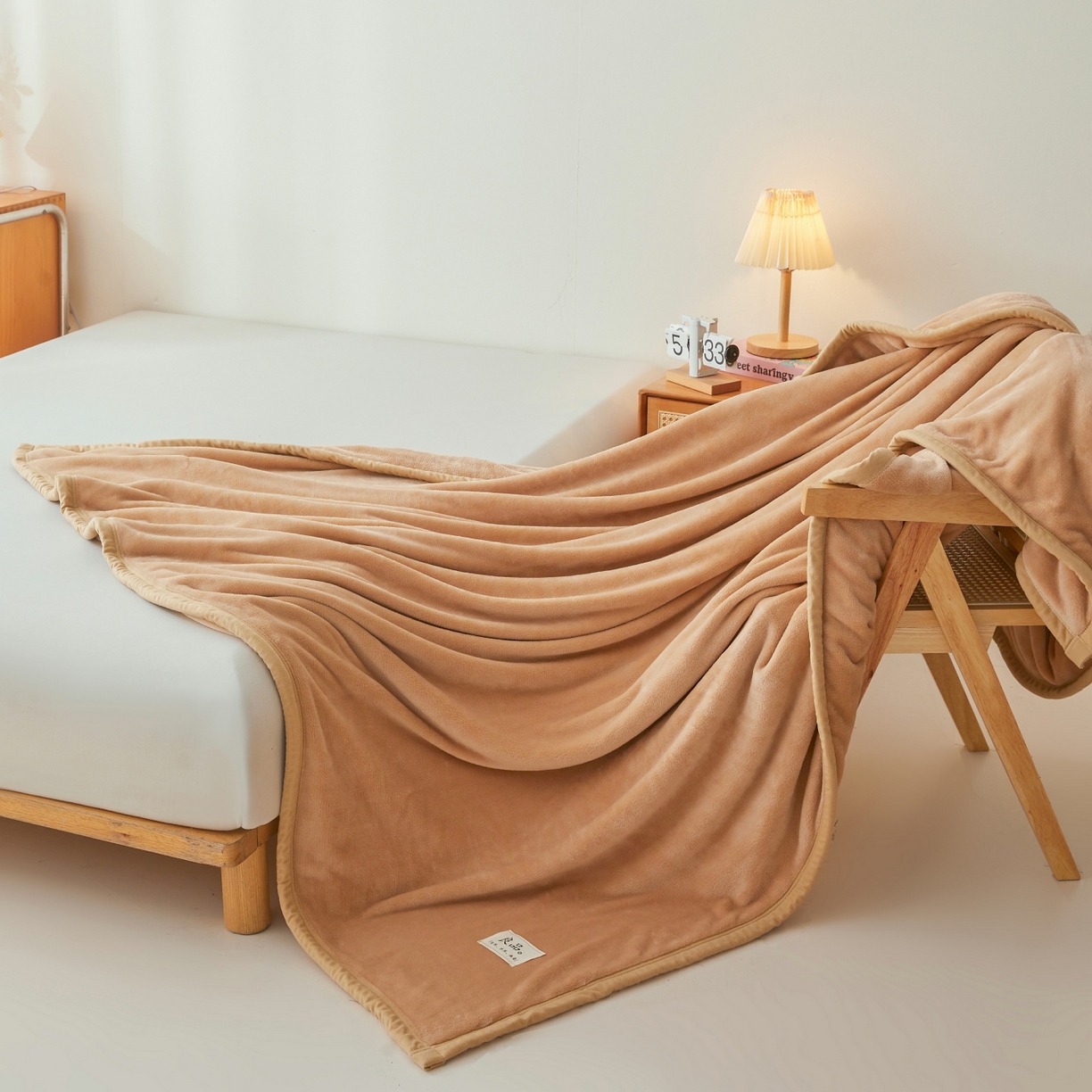 91家纺网 家纺一手货源 找家纺 （总）缦吉 2025新款加厚牛奶绒双面四季多功能毛毯毯子