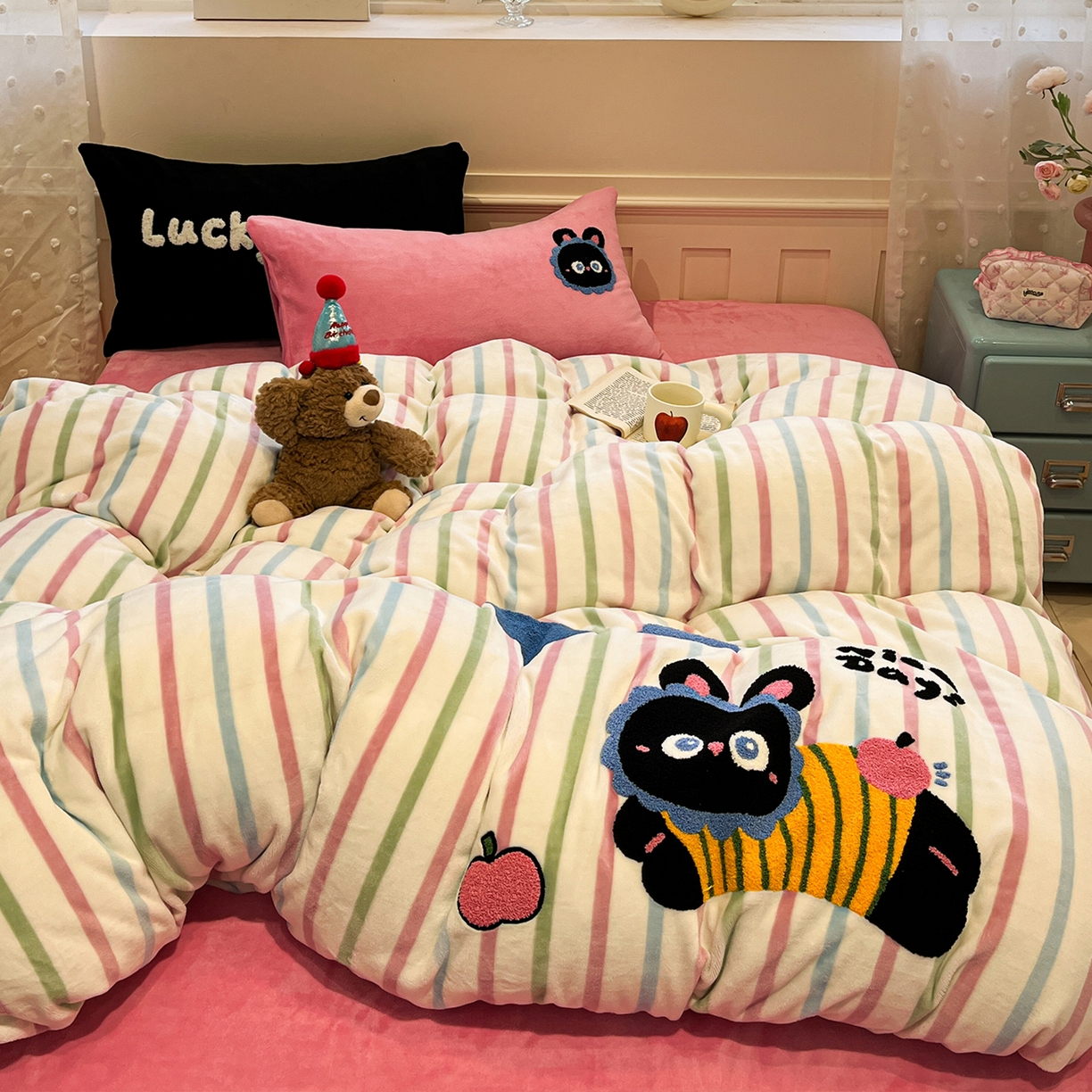 91家纺网 家纺一手货源 找家纺 （总）蓝邻家纺 2025新款牛奶绒卡通毛巾绣四件套