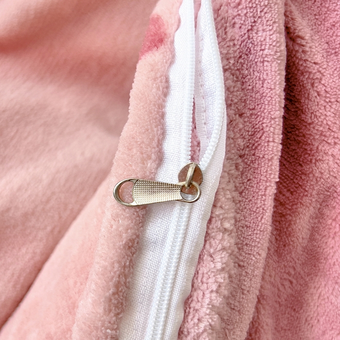 91家纺网 家纺一手货源 找家纺 找底底家纺 2025新款牛奶绒四件套（日发50套优惠8元一套） 小樱桃