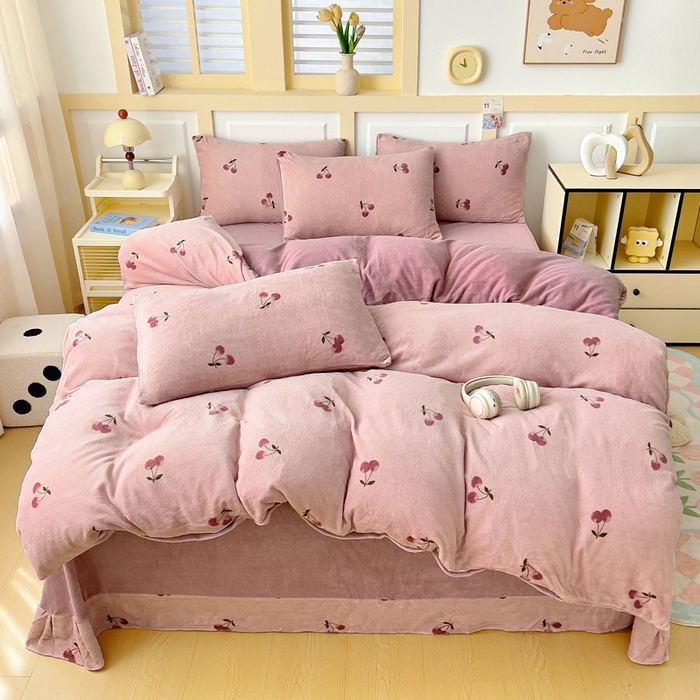 找底底家纺 2025新款牛奶绒四件套（日发50套优惠8元一套） 小樱桃