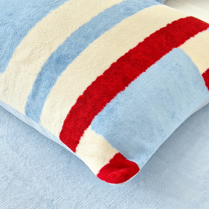 91家纺网 家纺一手货源 找家纺 找底底家纺 2025新款牛奶绒四件套（日发50套优惠8元一套） 几何条纹