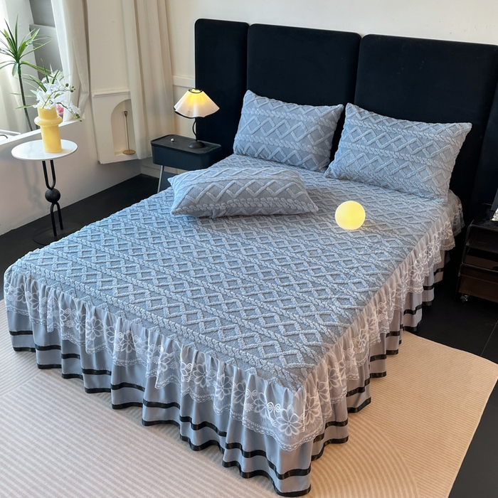 91家纺网 家纺一手货源 找家纺 米瑞娜  2025新款塔芙绒雕花蕾丝床裙跨境外贸 蓝灰