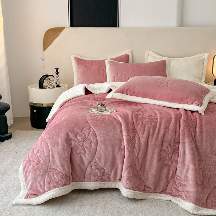 91家纺网 家纺一手货源 找家纺 爱彼家纺 2025新款婴儿绒北极绒羽丝棉三层夹棉盖毯毯子 豆沙【双面纯棉】