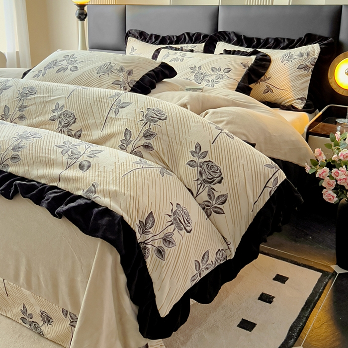 91家纺网 家纺一手货源 找家纺 （总）找底底家纺 2025新款A类法式浪漫烂花赫本风牛奶绒四件套