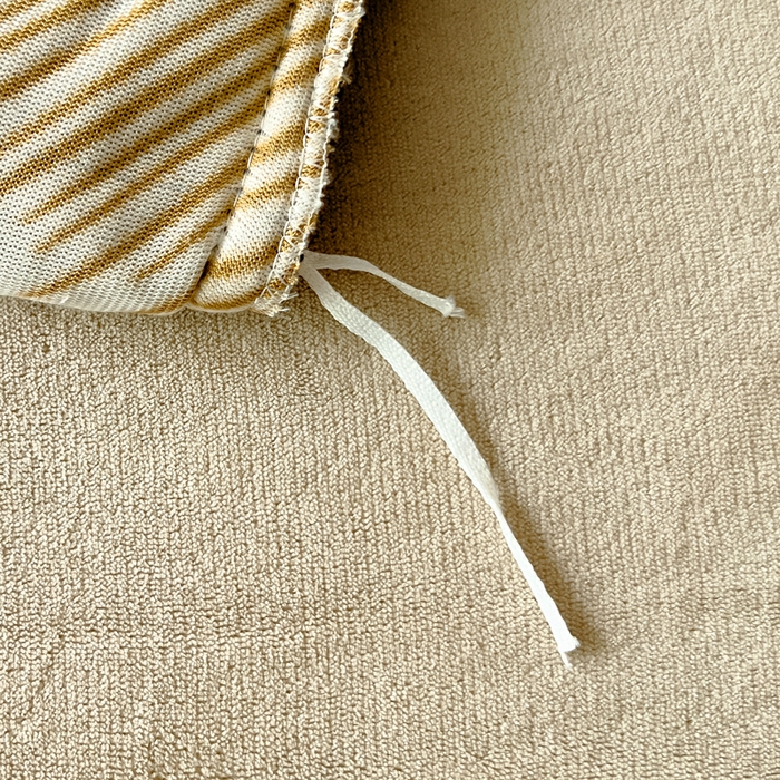 91家纺网 家纺一手货源 找家纺 找底底家纺 2025新款A类法式浪漫烂花赫本风牛奶绒四件套 暗香-奶咖