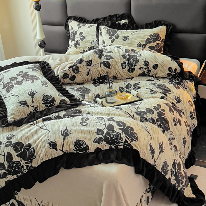 91家纺网 家纺一手货源 找家纺 找底底家纺 2025新款A类法式浪漫烂花赫本风牛奶绒四件套 陌上花开