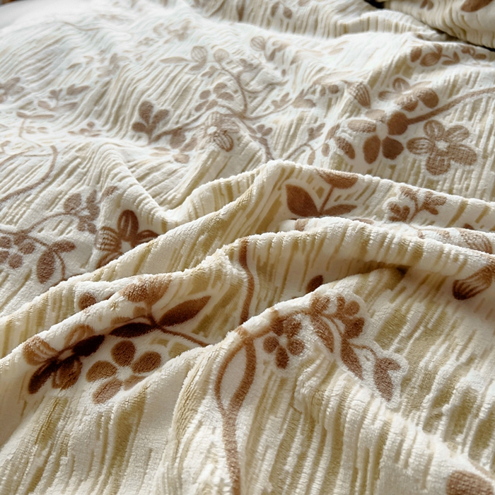 91家纺网 家纺一手货源 找家纺 找底底家纺 2025新款A类法式浪漫烂花赫本风牛奶绒四件套 慕香-咖+粉