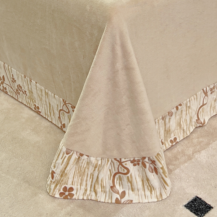 91家纺网 家纺一手货源 找家纺 找底底家纺 2025新款A类法式浪漫烂花赫本风牛奶绒四件套 慕香-咖+粉