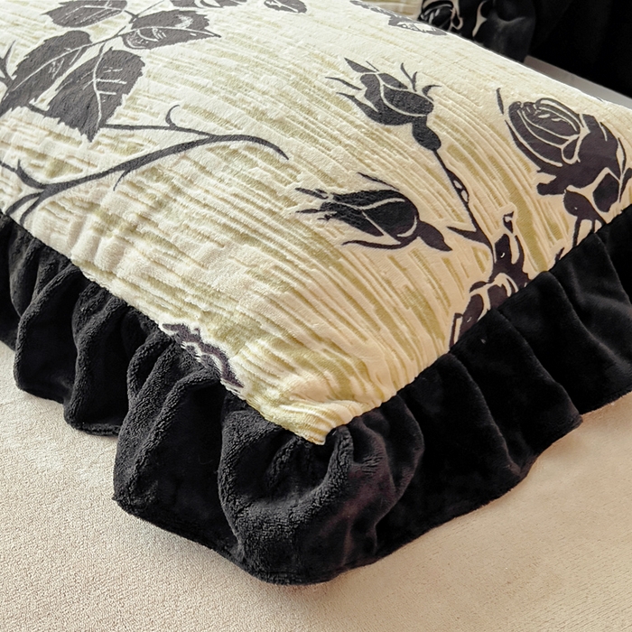 91家纺网 家纺一手货源 找家纺 找底底家纺 2025新款A类法式浪漫烂花赫本风牛奶绒四件套 陌上花开