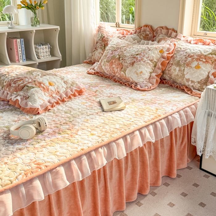 91家纺网 家纺一手货源 找家纺 禧缘家纺（原梦想家） 2025新款夹棉双层花边牛奶绒枕套系列 浪漫花开